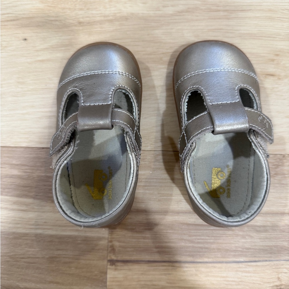 See Kai Run Champagne Mary Janes 5.5